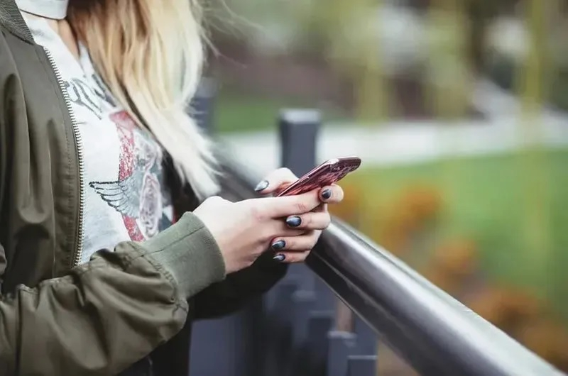Moskova sakinleri Mayıs bayramları sırasında mobil internet ve SMS erişimini kaybedecek.