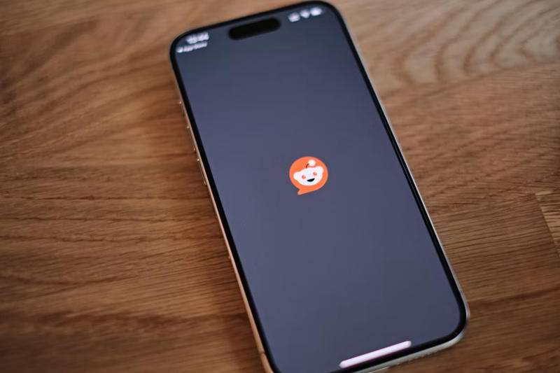 Reddit, Google AI arama motoruna gelen şüpheli tıbbi prosedürlerle ilgili spamla karşı karşıya kaldı
