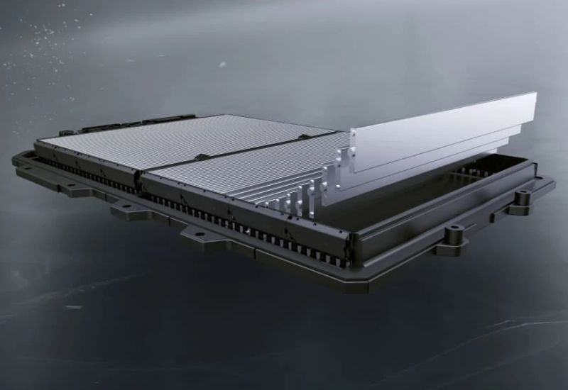 Çinli üretici BYD, lityum demir fosfat bazlı yeni Blade Battery 2.0 aküsünü piyasaya sürdü; bu batarya %97'ye 9 dakikada şarj olur