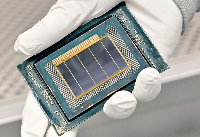 İncelik süreçlerinde Intel 4, 3 ve 18A'daki kusurları azalttığını belirtti