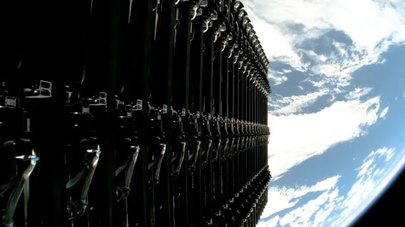 SpaceX, Blue Origin'un TeraWave antenlerinden kaynaklanan parazit oluşturduğunu ve bu durumun 10 milyon Starlink kullanıcısını etkileyebileceğini iddia ediyor