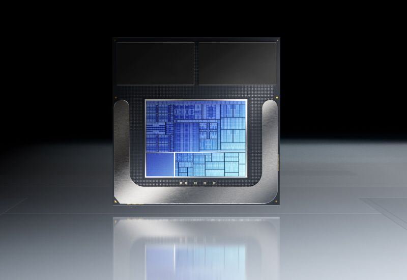 Bu yıl Intel, mikroçip eksikliği nedeniyle 10 nm çip üretimini artırmak zorunda kalacak.