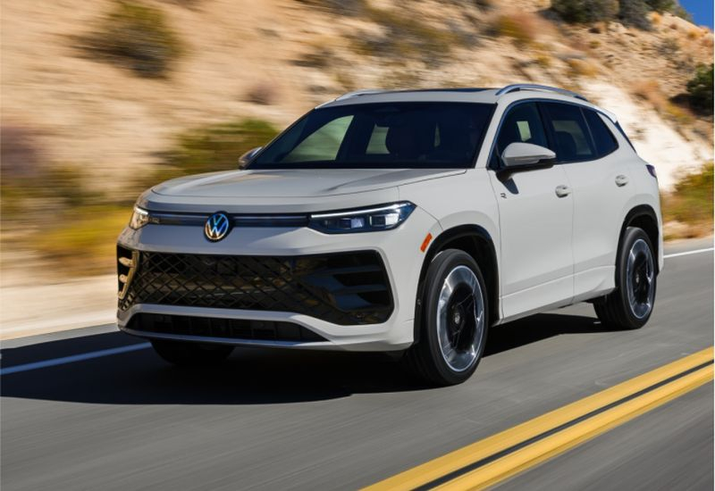 Volkswagen yaklaşık 100 000 elektrikli aracı batarya bloklarıyla ilgili bir sorun nedeniyle geri çağırıyor