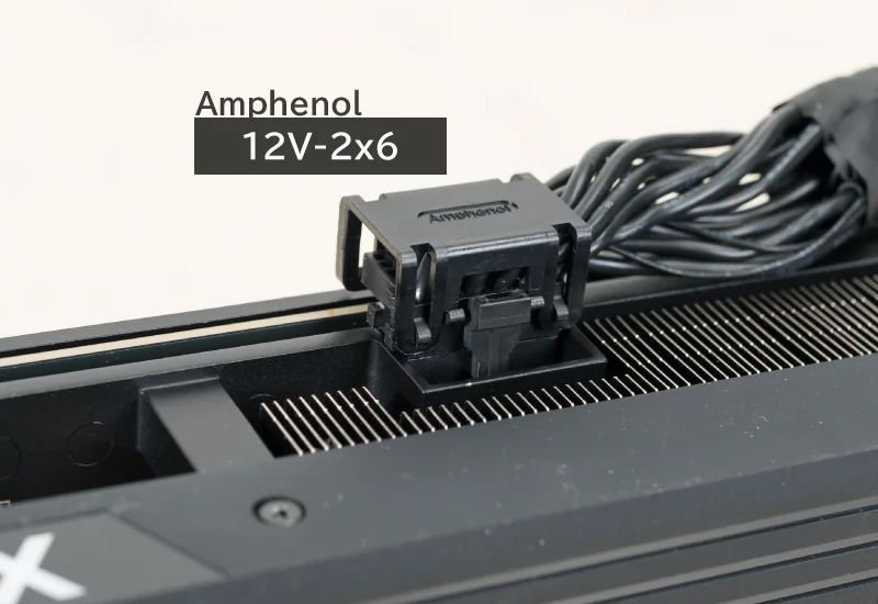 Dell, grafik kartlarının erimesini önlemek için tartışmalı 16-ilişkilendirme güç bağlantı noktasını sabitletti