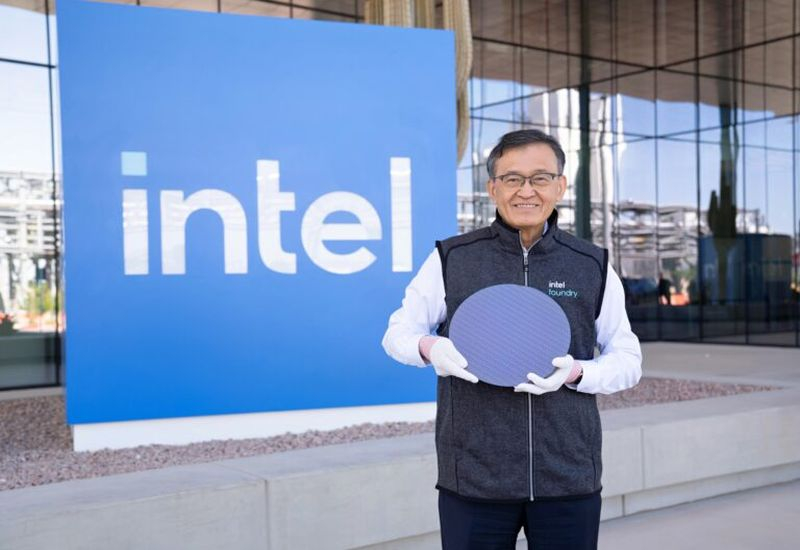 İntel, önemli bir atılımın duyurusunu yapıyor: 14 A işlemci şirketi yeniden TSMC'yi geride bırakacak.