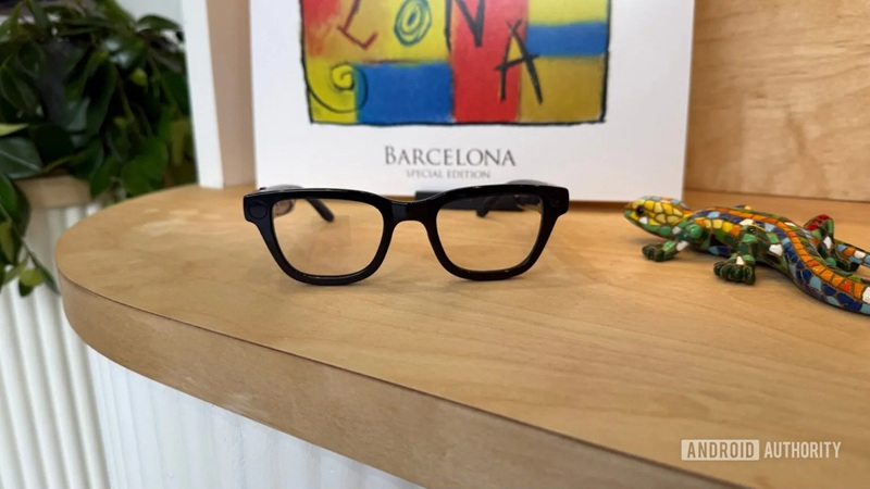 Google'un üst yöneticisi, 2013 yılında Google Glass projesinin neden başarısız olduğunu açıkladı