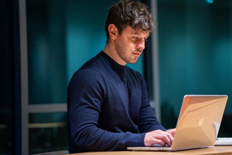 Yapay zeka aktif kullanıcıları, mesleki tükenme riskinin artmasıyla karşı karşıya kalıyor.