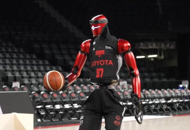 Toyota, yeni nesil bir tekerlekli basketbol robotunu eylemde tanıttı