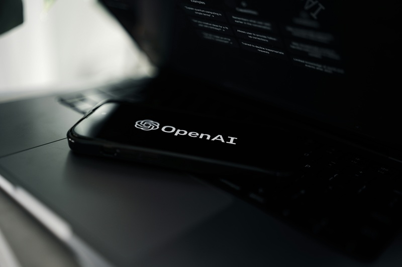 OpenAI, GPT‑Realtime‑2 ve yalnızca API üzerinden erişilebilen iki yeni sesli varyantı tanıttı