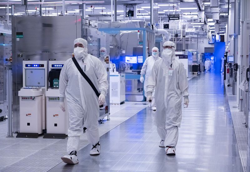 Intel hisseleri %14 arttı, Apple ile yapılan anlaşma haberleri ortaya çıktığında.