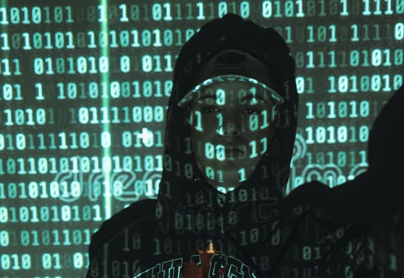 Yapay zeka kullanan dolandırıcılar ortalamanın 4,5 katı daha yüksek gelir elde ediyor, diye bildiriyor Interpol.