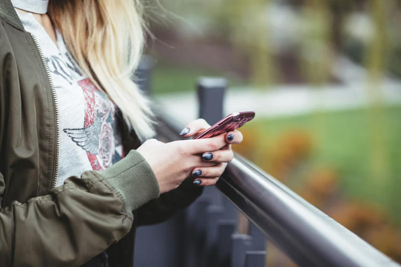 Instagram, kullanıcıların kişisel mesajları için uçtan uca şifrelemeyi devre dışı bıraktı