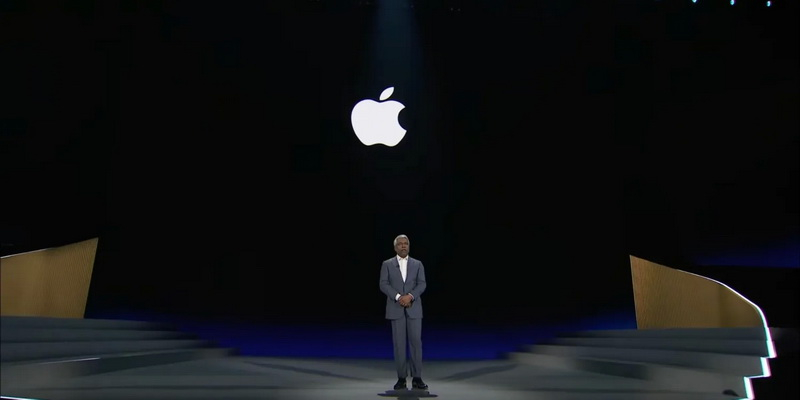 Google, AI Gemini tabanlı “yeniden tasarlanmış” Apple Siri reklamını başlattığını duyurdu