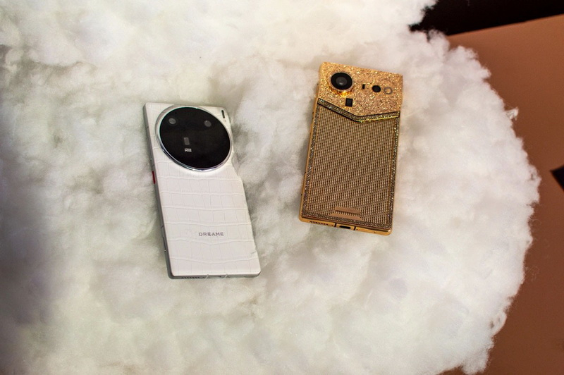 Dreame, üç akıllı telefonlu yeni bir seri tanıttı: flagman RS1, alışılmadık tasarımı ve Snapdragon 8 Elite Gen 5 işlemcisiyle öne çıkıyor