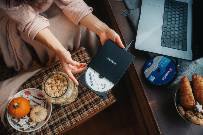 I‑O Data ve Verbatim, Blu‑ray sürücülerinin ve disklerinin üretiminin devamını garanti ediyor.