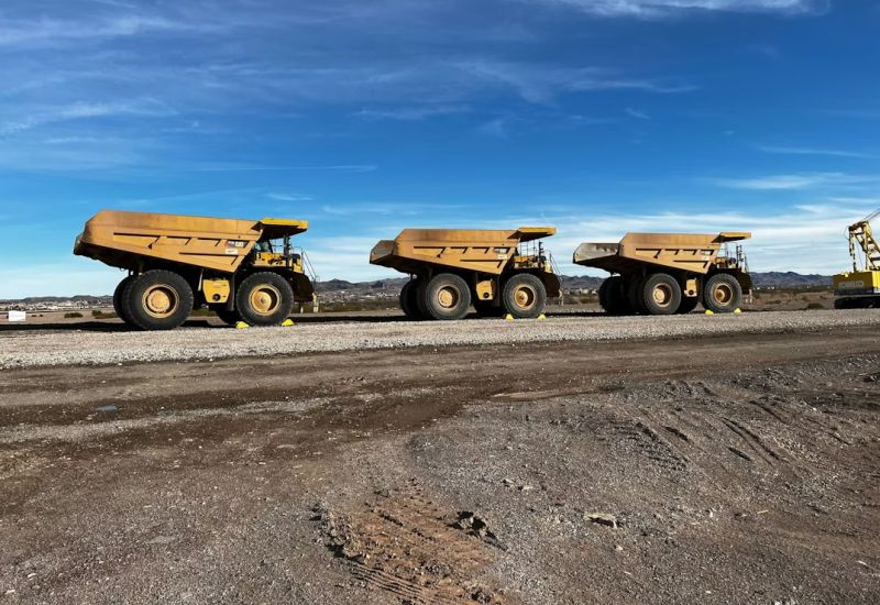 ABD, nadiren bulunan yerli kaynaklardan Çin'e bağımsızlık için milyarlarca dolar yatırdı ve proje on yıllar sürebilir