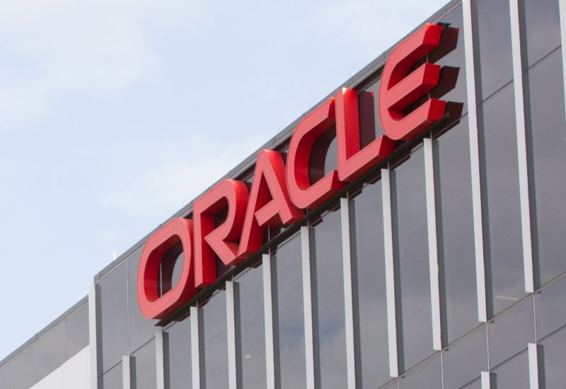 Oracle, yapay zeka veri merkezlerini finanse etmek için ek binlerce çalışanı işten çıkaracak.