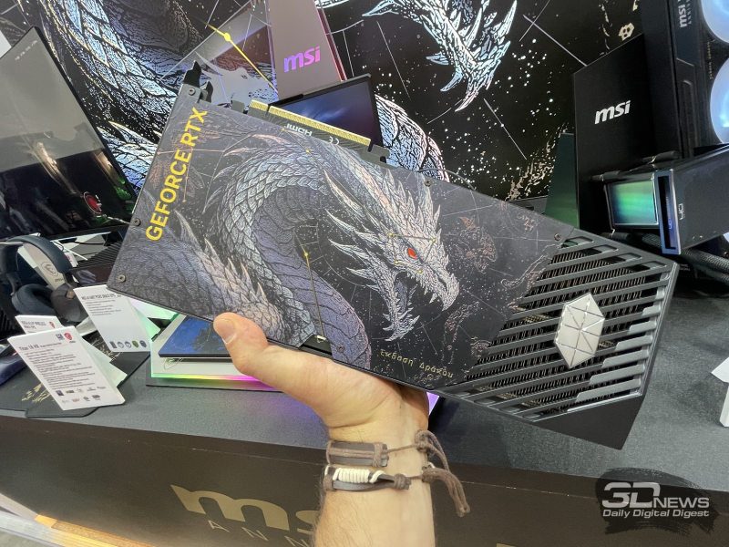 MSI, GeForce RTX 5080 Suprim'i, arka panelde büyük bir ejderha bulunan Dragon Epic özel sürümüyle kutlamalı versiyonunu tanıttı