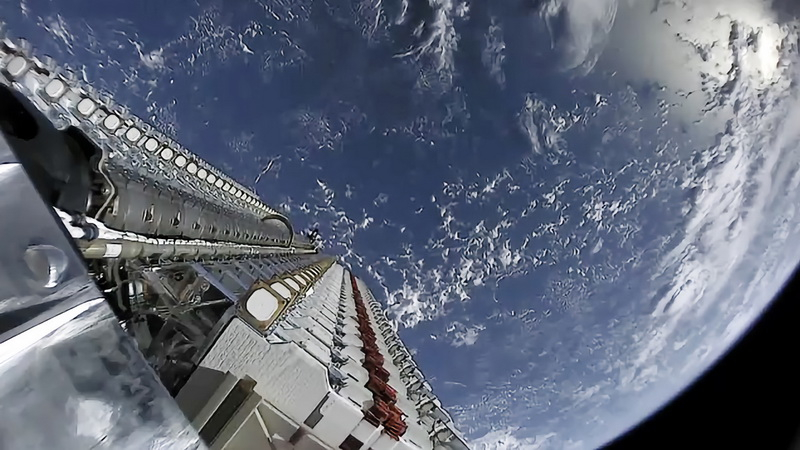 Google, SpaceX ile birlikte Suncatcher girişimi kapsamında yörüngede veri merkezleri kurmayı tartışıyor