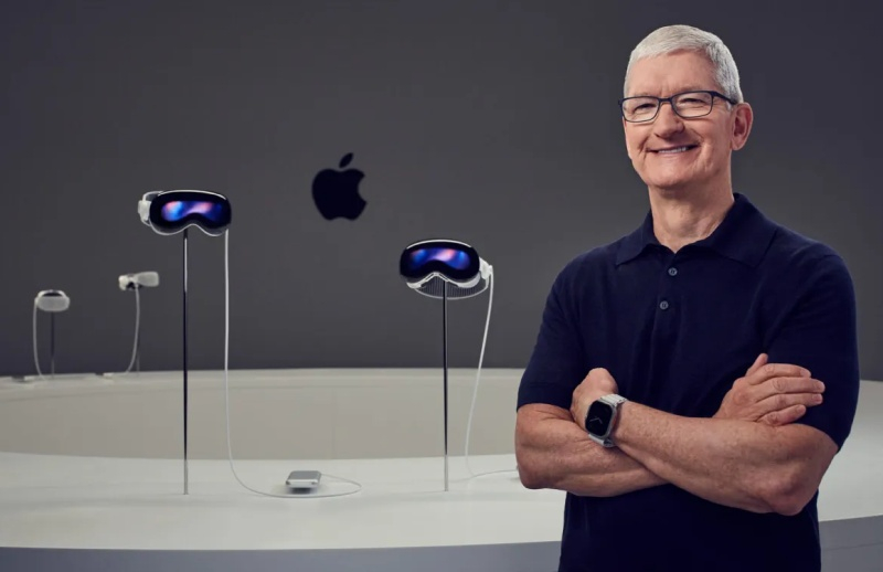 Tim Cook, Apple’ın 50 yılını kutluyor, şirketin başarılarını övüyor ve ithalat vergileri ile emeklilik maaşı hakkında konuşuyor
