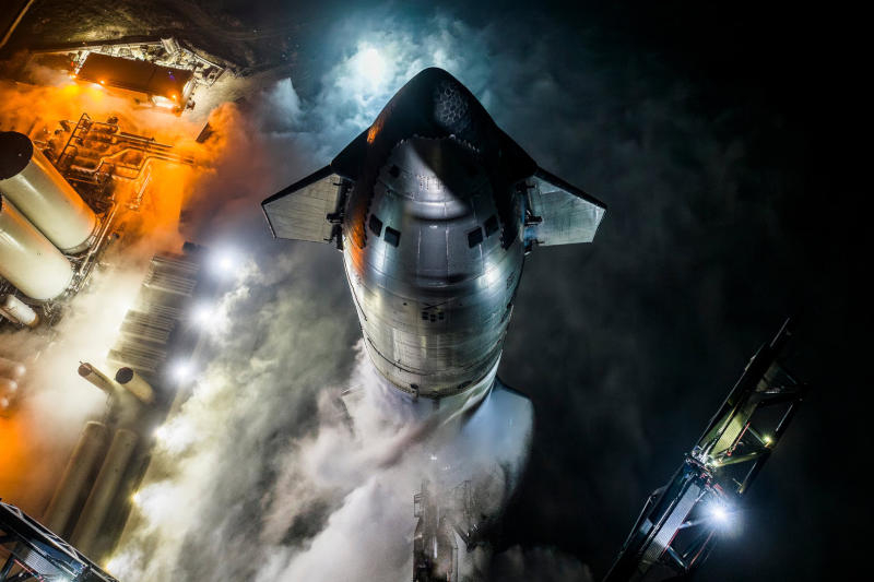 NASA ve SpaceX, ay inişi sırasında manuel kontrolün gerekliliği konusunda tartıştı